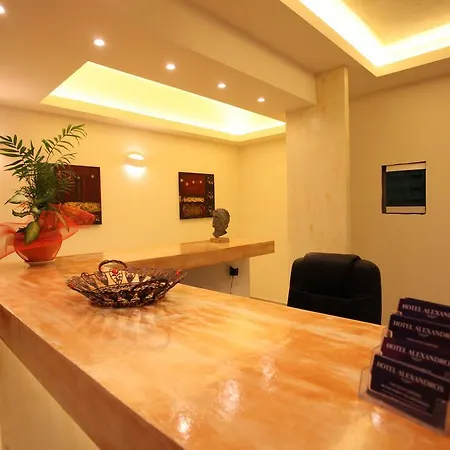 Alexandros Hotel